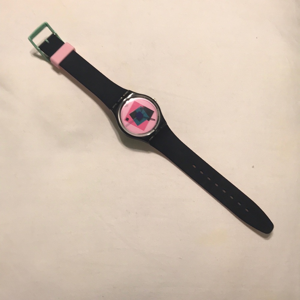 Black & pink swatch